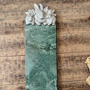 Arthur Court Bunny Green Marble Cutting Board/Serving Tray